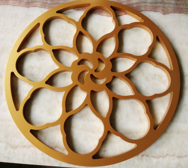 鋁板雕刻鏤空雕花屏風(fēng)