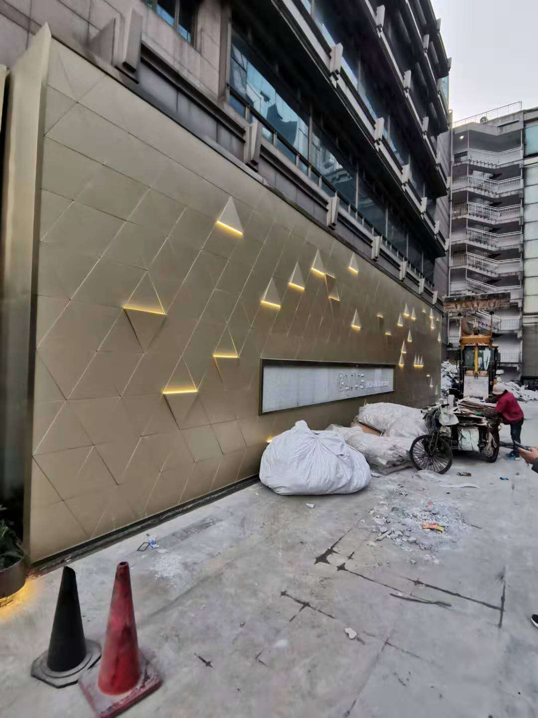 外墻鋁單板怎么施工
